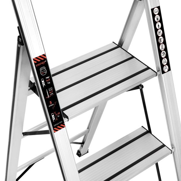 Aluminum ladder Dnipro-M Alteza 3 rungs